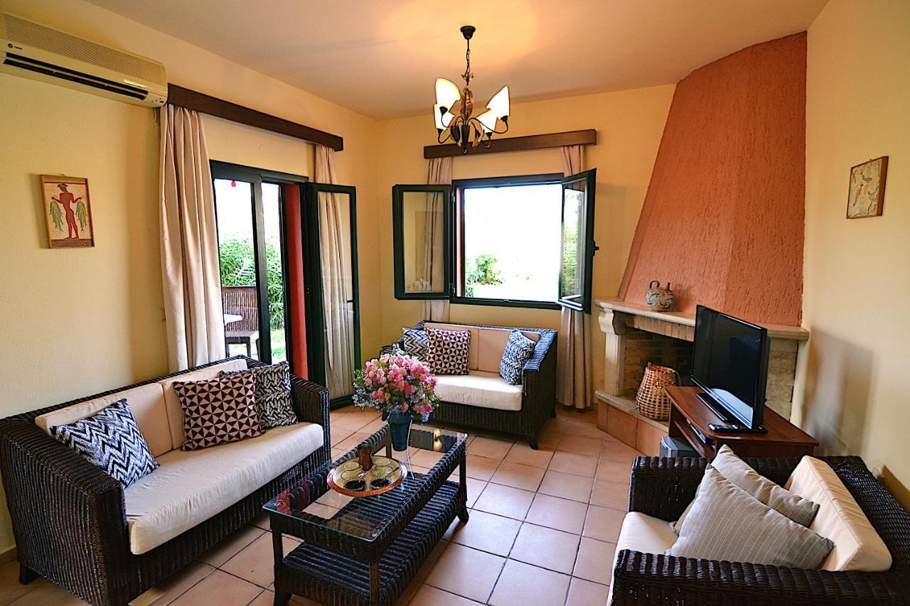 Christina Villas- Minoan Inland Pentamodi Экстерьер фото